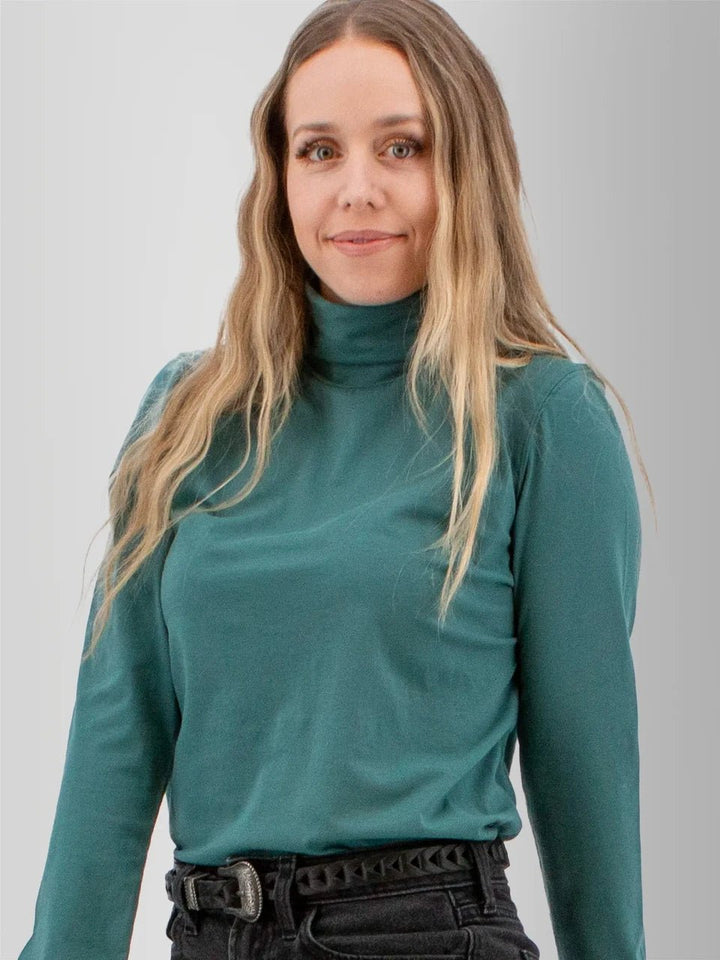 Old Ranch Women's Mariela Organic Turtleneck - Quest Outdoors