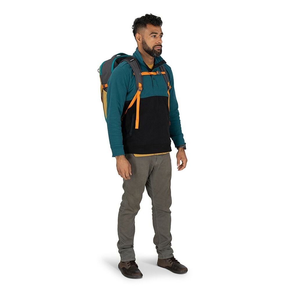 Osprey Daylite Carry - On Travel Pack 35 - Quest Outdoors