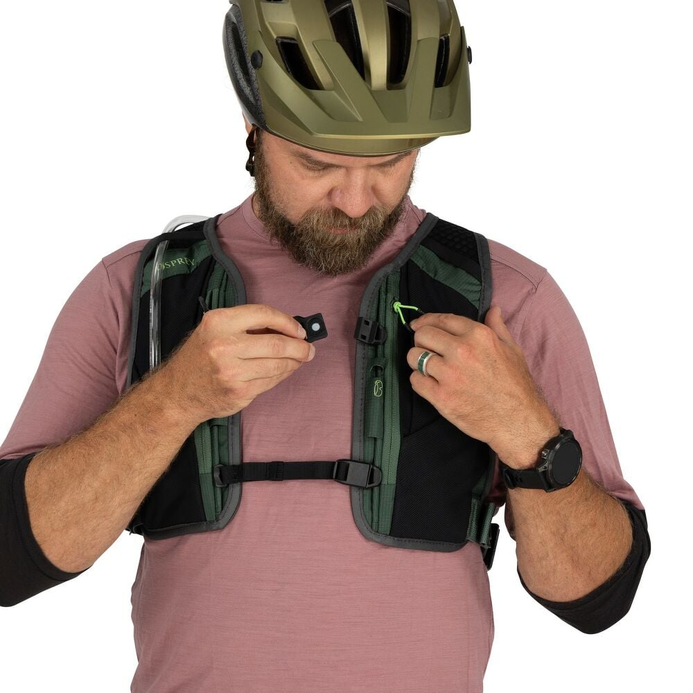 Osprey Escapist Velocity 3 - Quest Outdoors