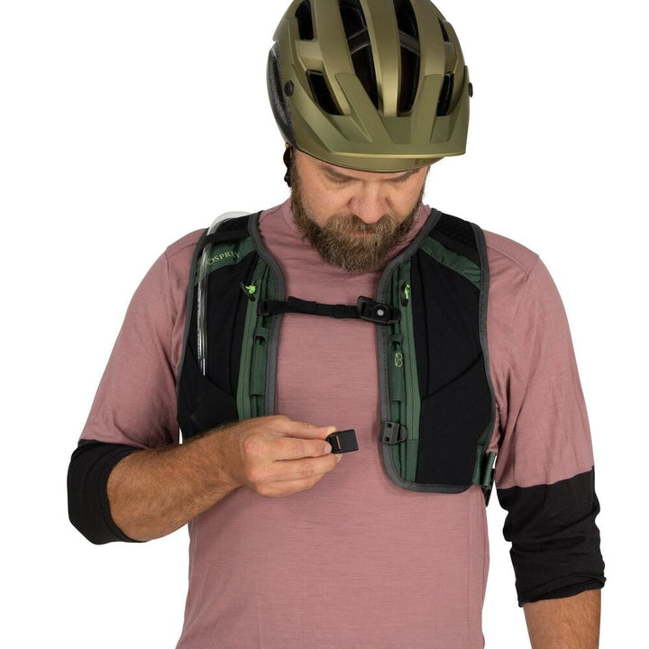 Osprey Escapist Velocity 6 - Quest Outdoors