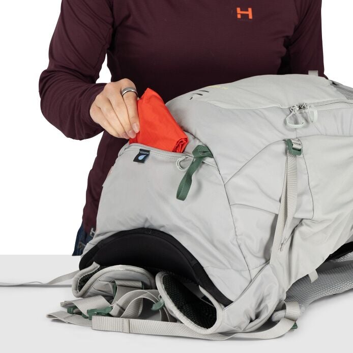 Osprey Women's Mira 34 Hiking Hydration Backpack - Quest Outdoors