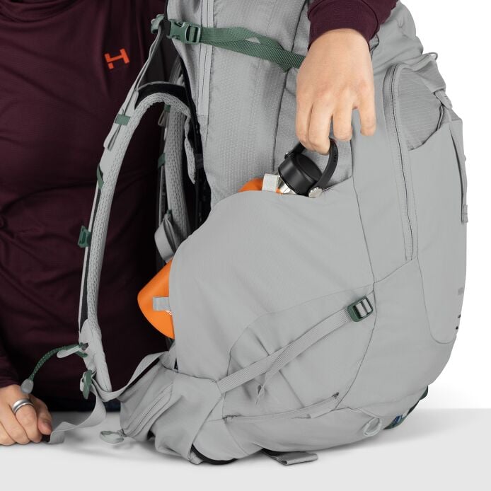 Osprey Women's Mira 34 Hiking Hydration Backpack - Quest Outdoors