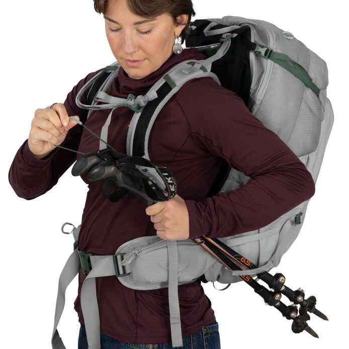 Osprey Women's Mira 34 Hiking Hydration Backpack - Quest Outdoors