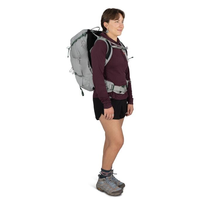 Osprey Women's Mira 34 Hiking Hydration Backpack - Quest Outdoors