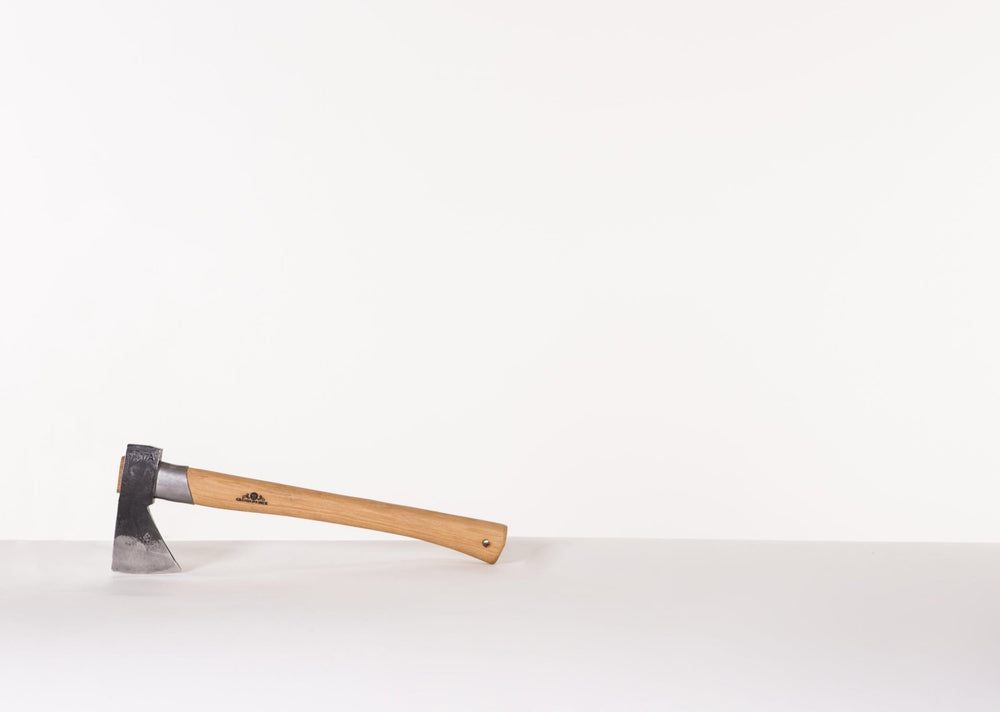 Outdoor Axe - Quest Outdoors