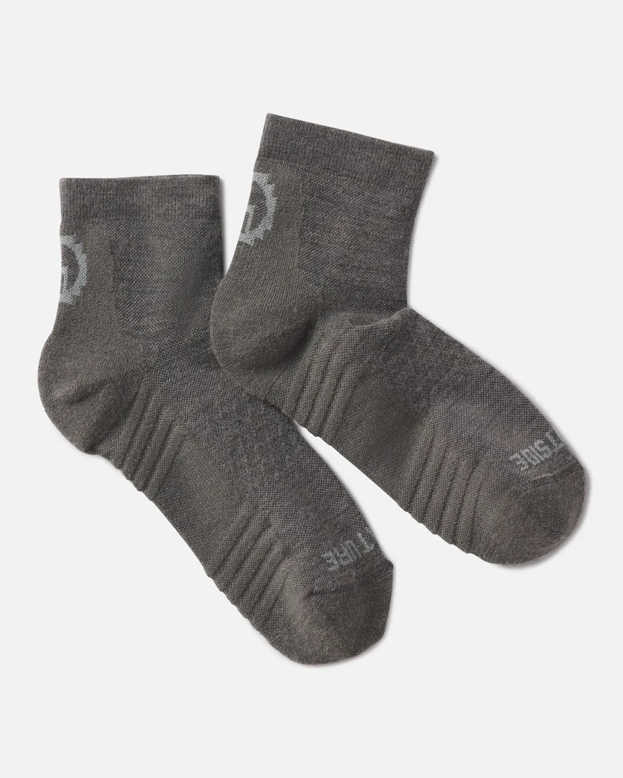 Paka Trail 1/4 Crew Socks - Quest Outdoors