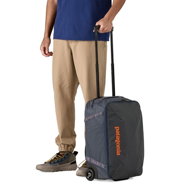 Patagonia Black Hole MLC Wheelie - Quest Outdoors