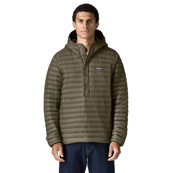 Patagonia Men's Lightweight Down Sweater™ Pullover - Quest Outdoors