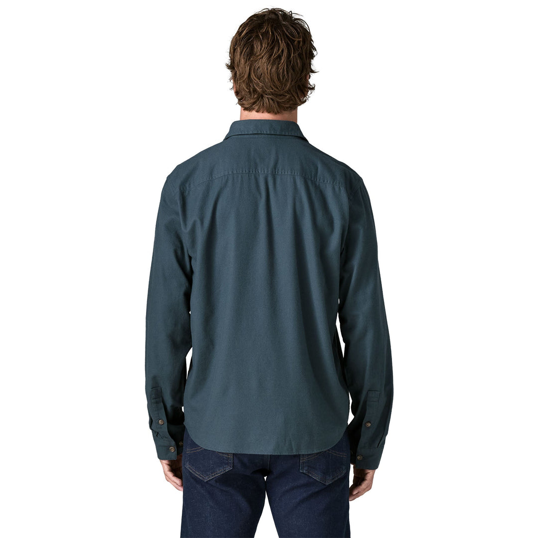 Patagonia Men's Long-Sleeved Lightweight Fjord Flannel Shirt - Quest Outdoors