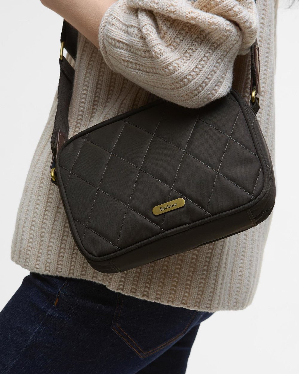 Quilted Crossbody Bag - Quest Outdoors
