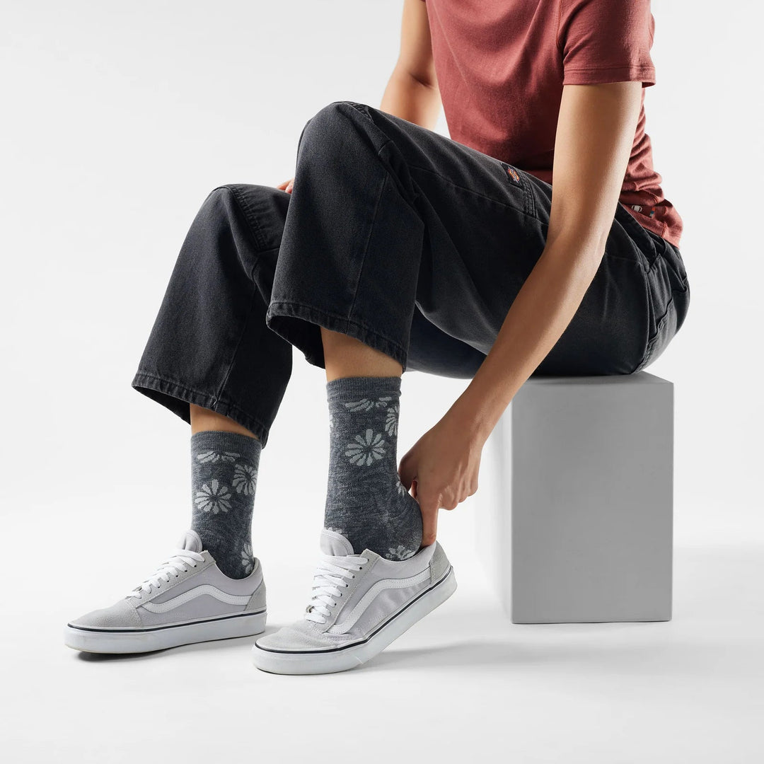 Smartwool Everyday Floral Crew Socks - Quest Outdoors
