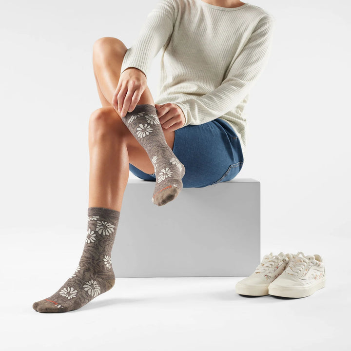 Smartwool Everyday Floral Crew Socks - Quest Outdoors