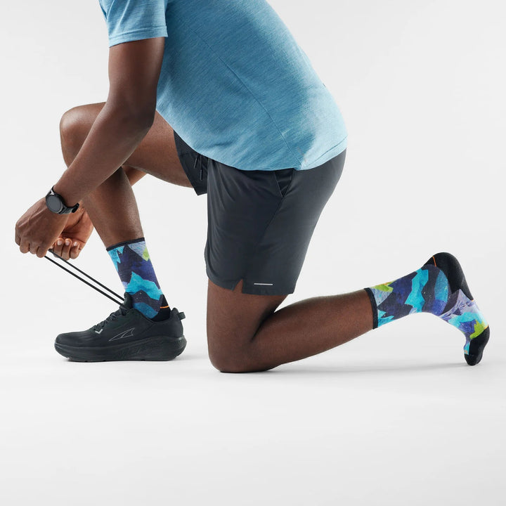 Smartwool Men's Trail Run Targeted Cushion Summit Sector Print Crew Socks - Quest Outdoors