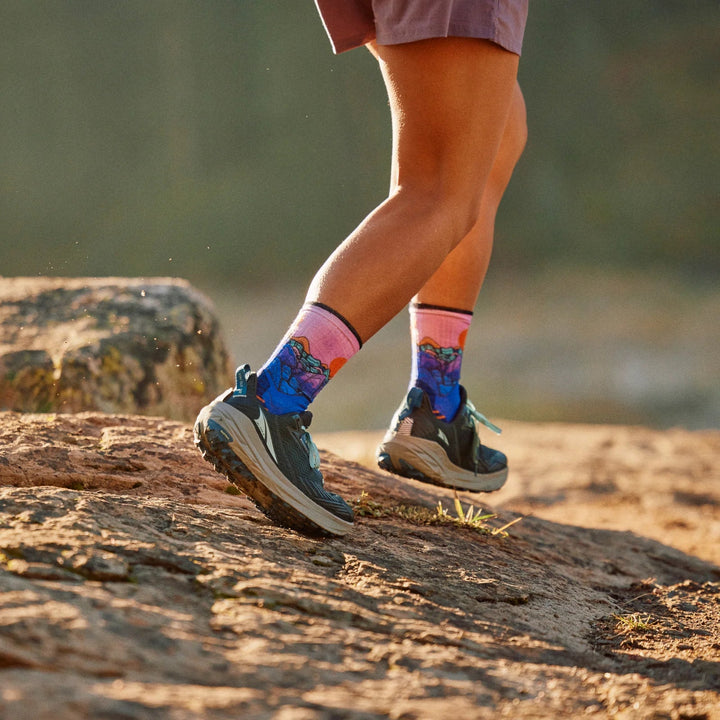 Smartwool Women's Hike Mountain Sunrise Print Crew Socks - Quest Outdoors