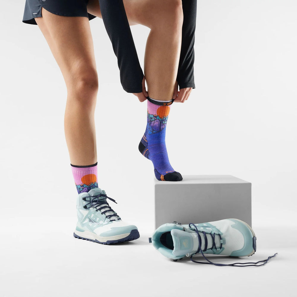 Smartwool Women's Hike Mountain Sunrise Print Crew Socks - Quest Outdoors