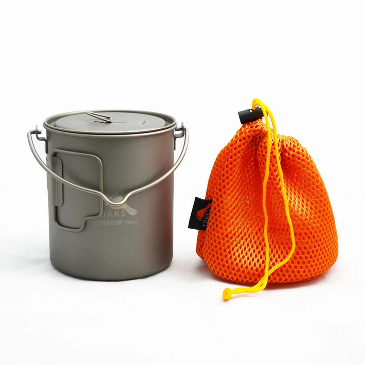Toaks Titanium 750ml Pot With Bail Handle - Quest Outdoors