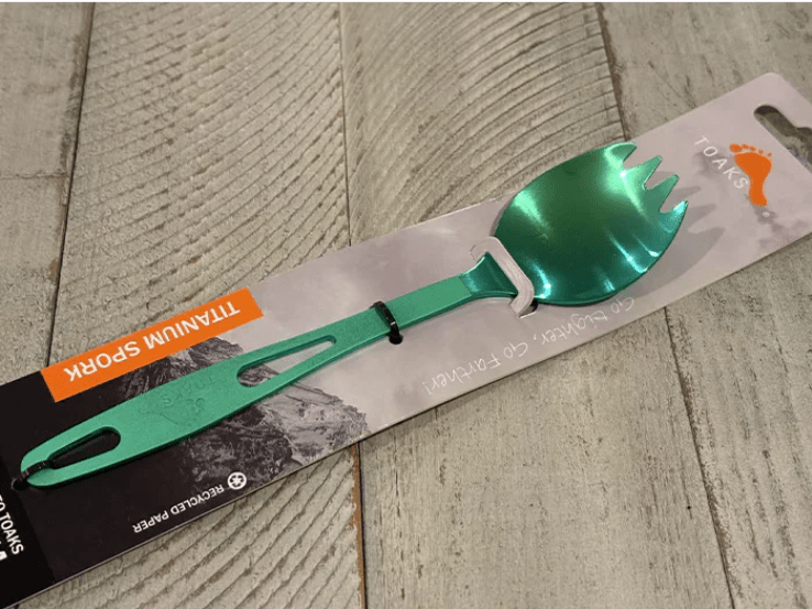TOAKS Titanium Spork - Green - Quest Outdoors