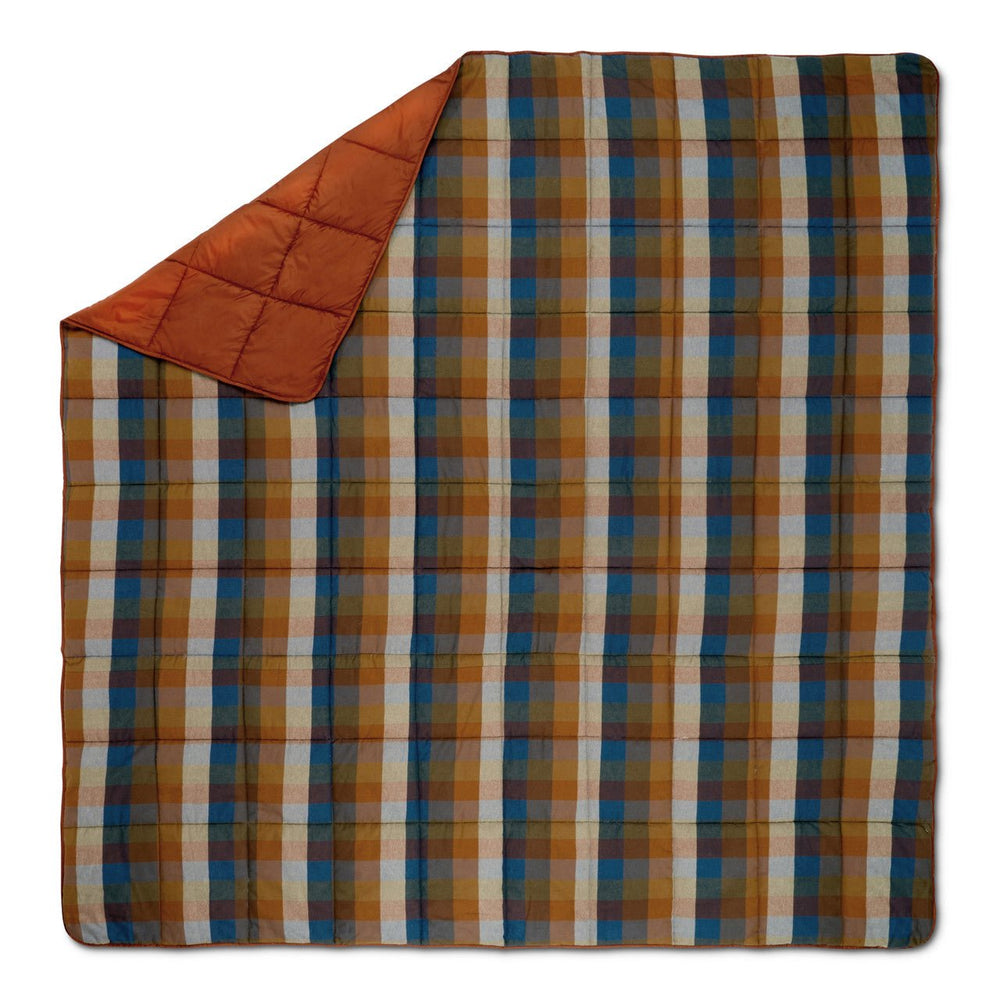 Wayback Biggie Blanket - Quest Outdoors