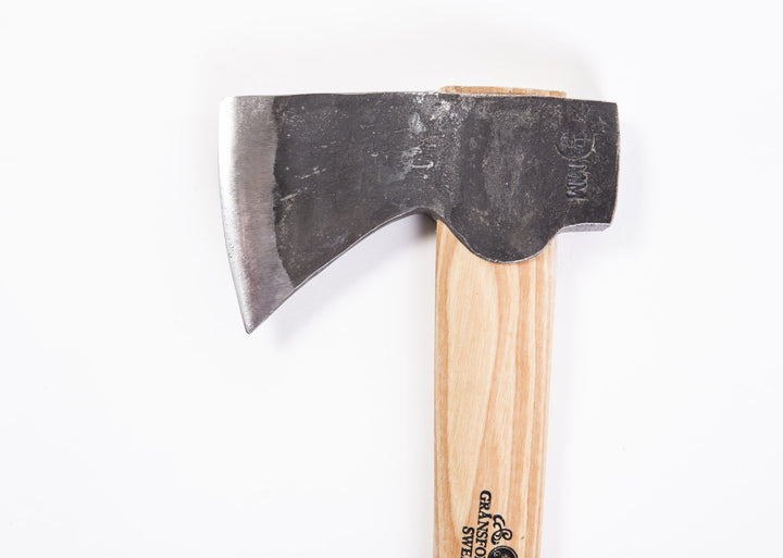 Wildlife Hatchet - Quest Outdoors
