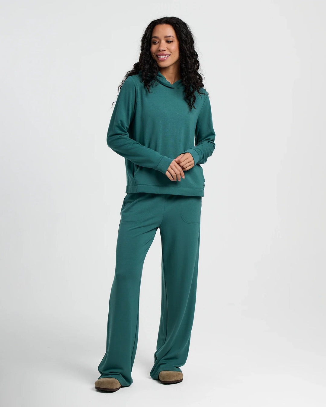 Women's Bamboo Lightweight Fleece Cropped Hoodie - Quest Outdoors