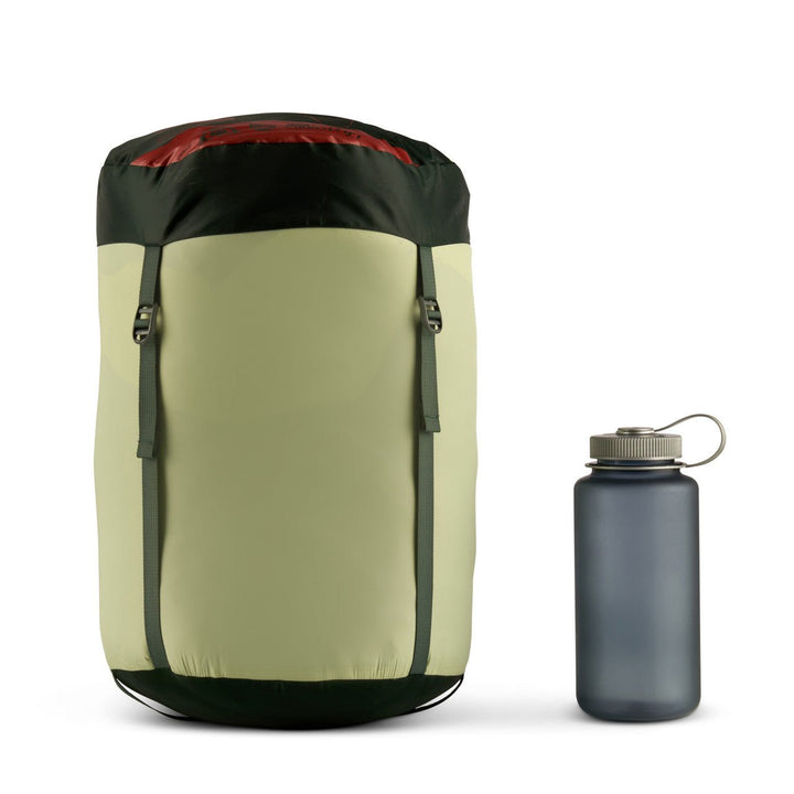 Women's Cosmic Synthetic 20 Degree Sleeping Bag - Quest Outdoors