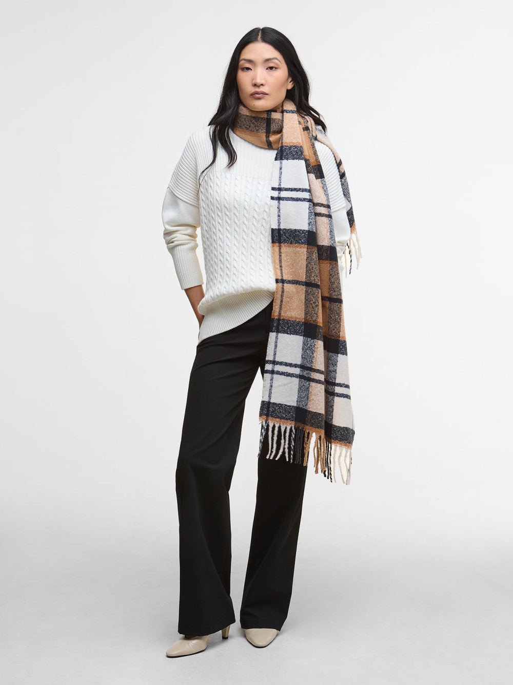 Women's Deanna Tartan Scarf - Quest Outdoors